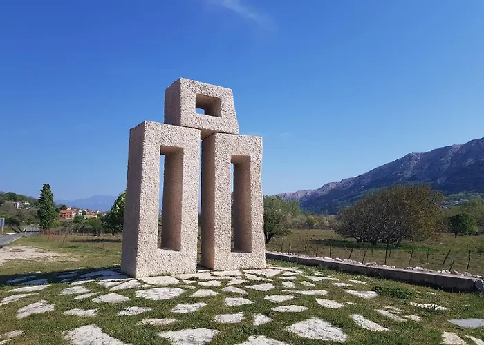 Vendégház Hrabric 3*